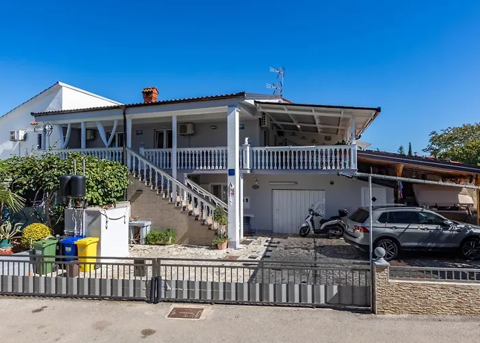 Kreslin 3* Vantacici