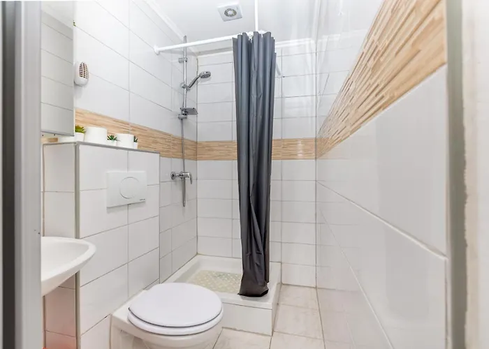 Kreslin Konukevi Vantacici